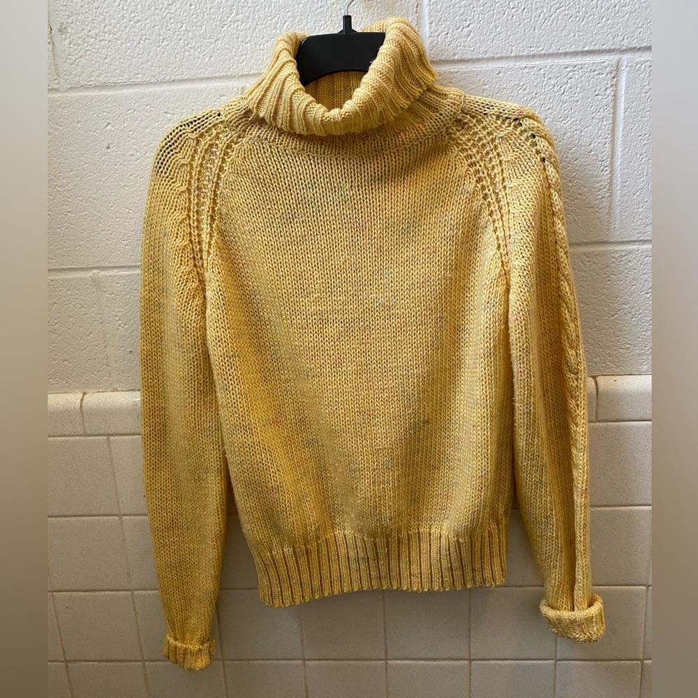 3/$15 90s Vintage Genesis brand yellow knit sweater